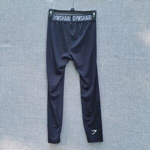 GYMSHARK Fit Seamless Leggings. Size: M. Color: Black.